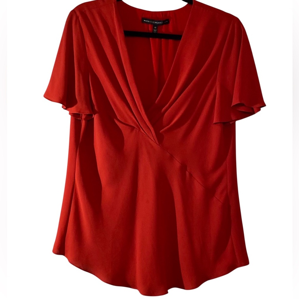 White House Black Market Elegant Red Top 12 NWOT
